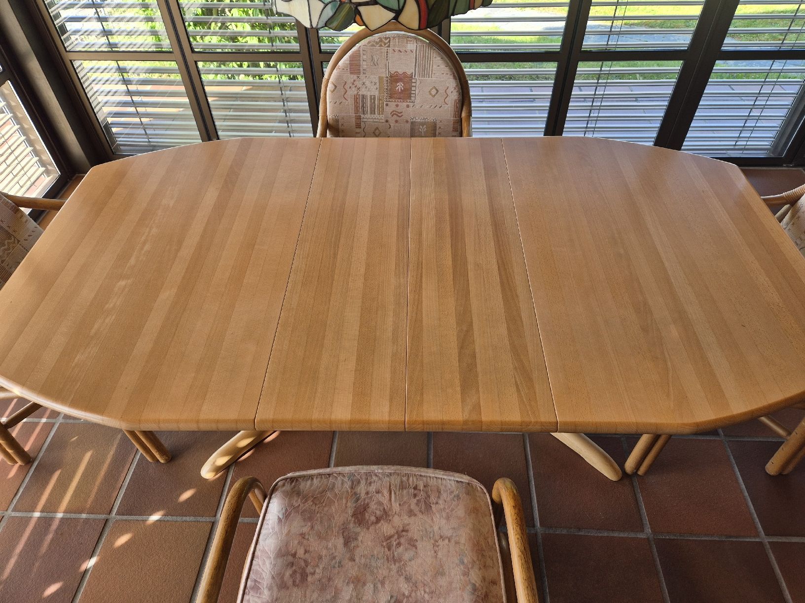 Tavoli: Holztisch mit/ohne Stühle – Usato da Riedholz venduto da 59915 2