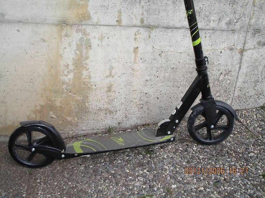 Kickboard: trottinette a grande roues – Usato da Clarens venduto da krampou 2