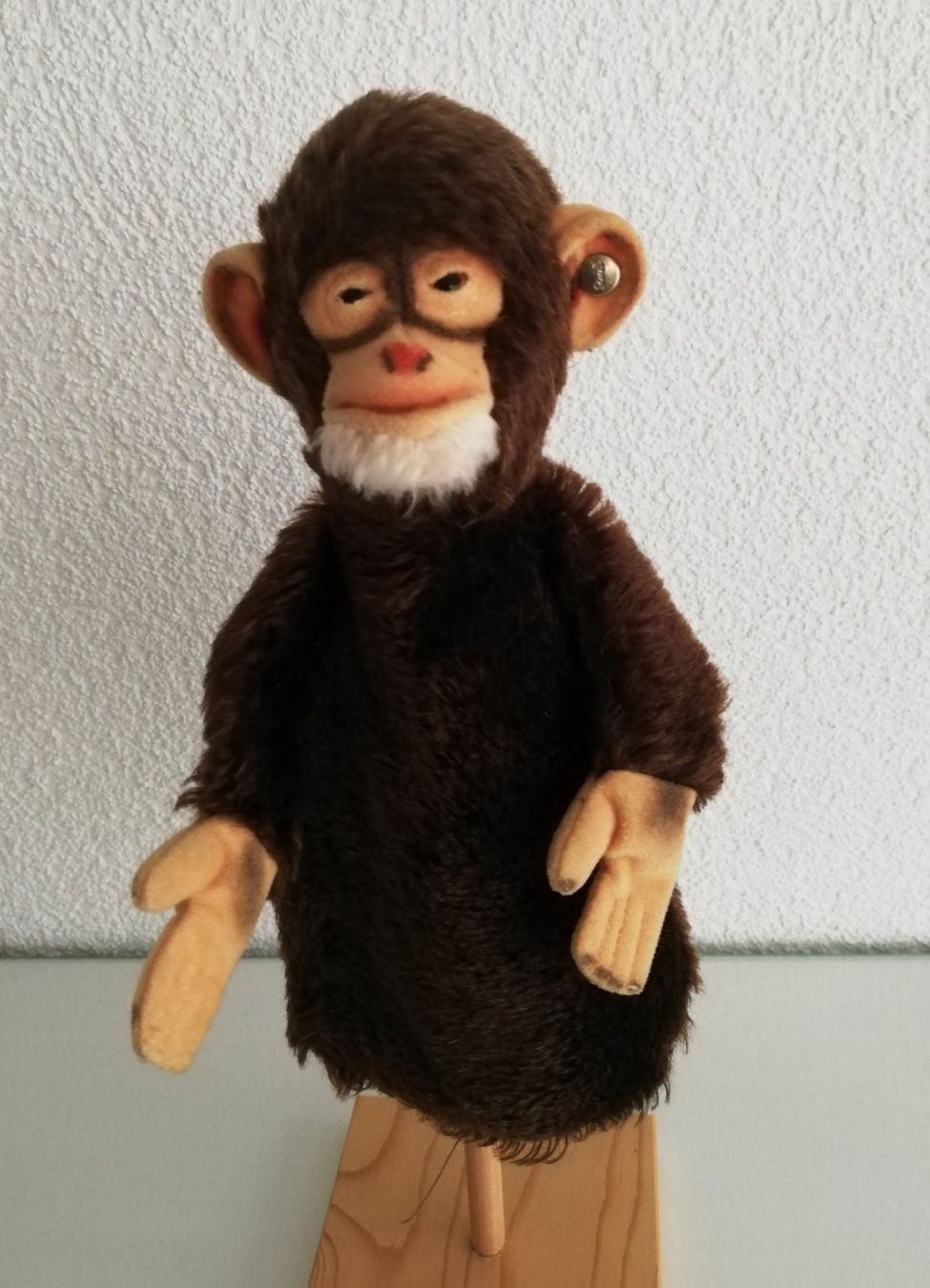 Steiff Giocattoli: Süsser Affe Handpuppe von Steiff mit Knopf – Usato da Sissach venduto da luvama