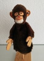Süsser Affe Handpuppe von Steiff mit Knopf