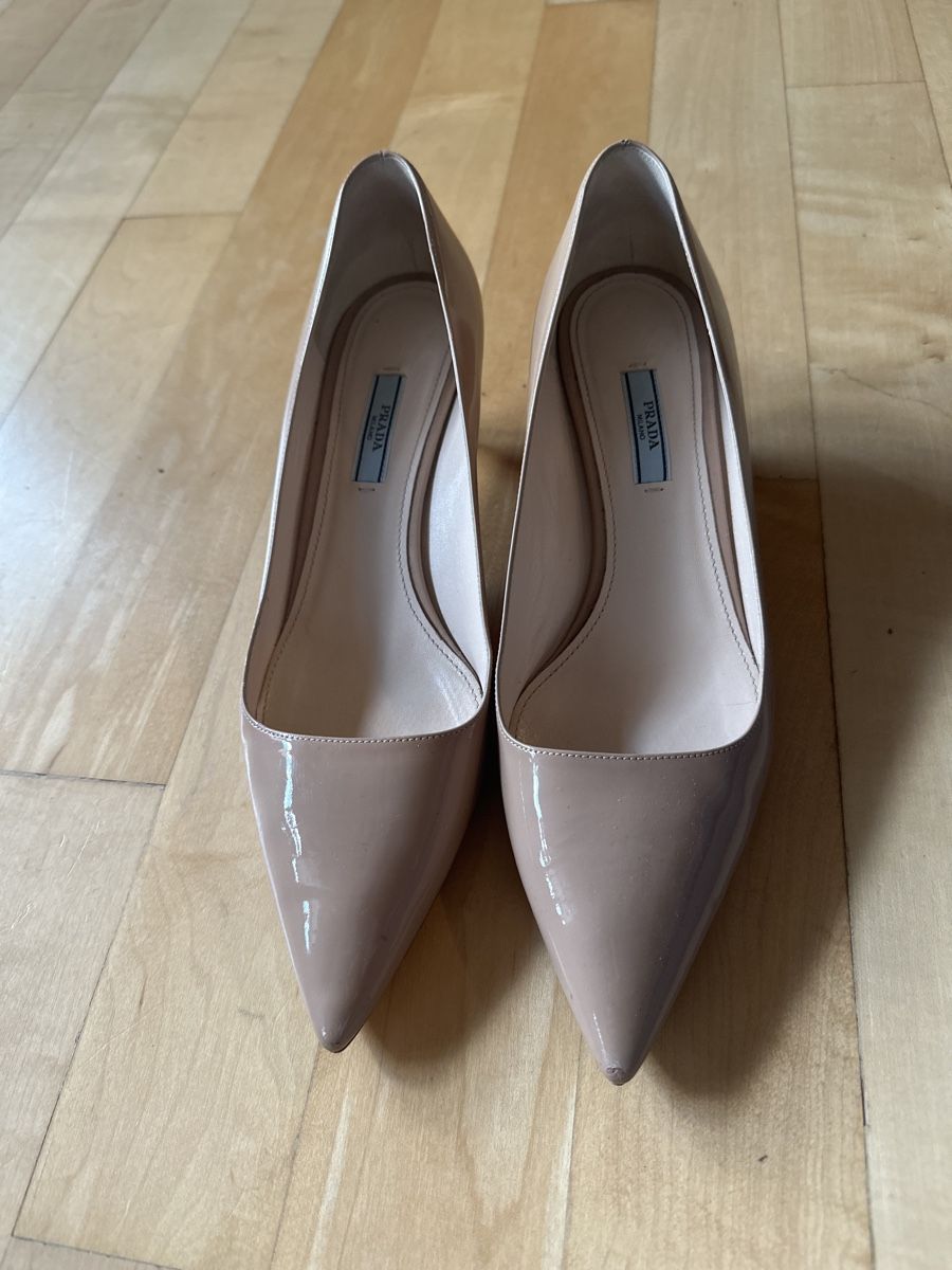 Scarpe da donna: Prada Pumps, nude, 41 – Usato da Kilchberg ZH venduto da sucuda