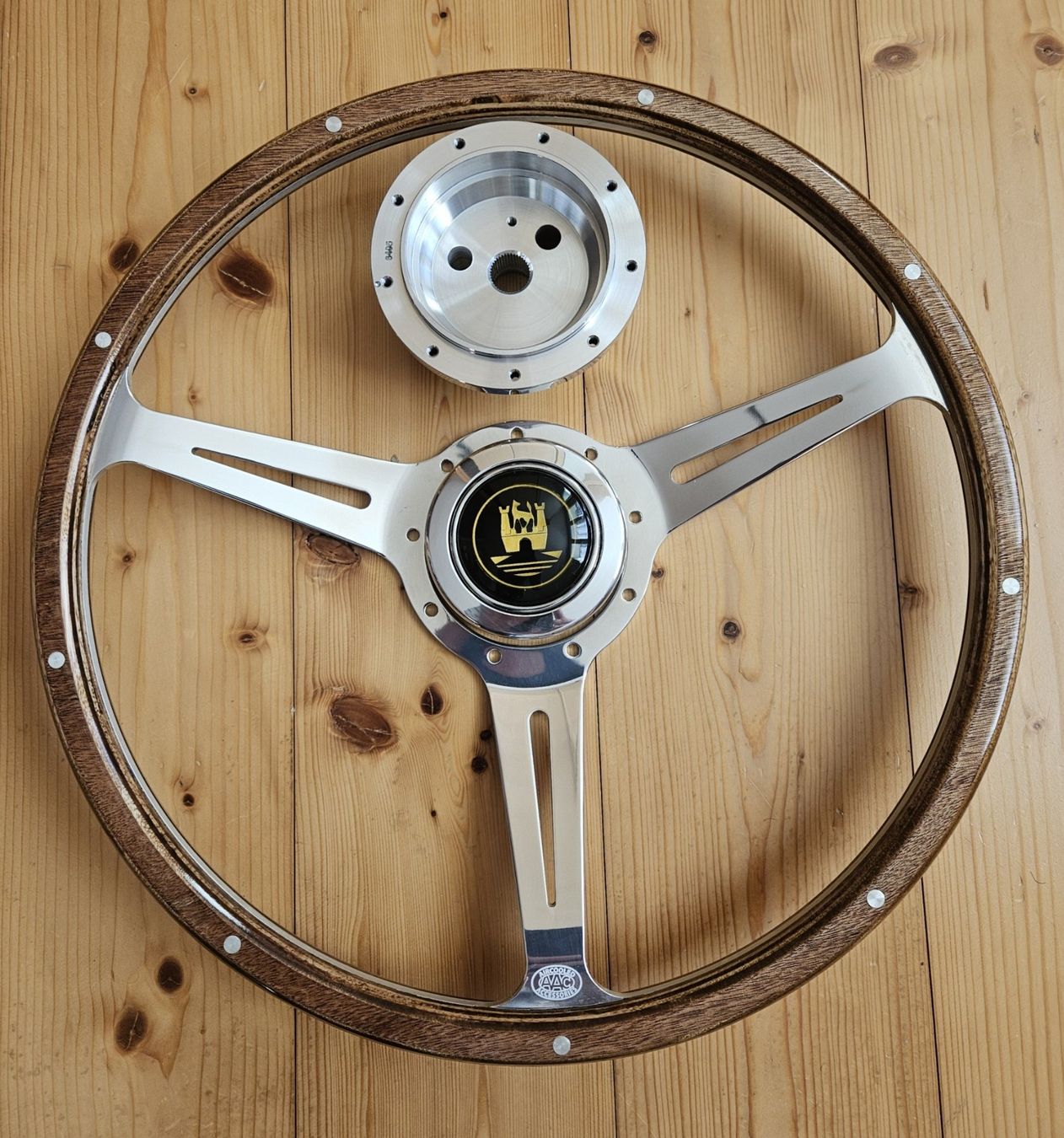 VW Autos: VW Bulli Typ2b – Gebraucht aus Schmerikon von Obersee0 7
