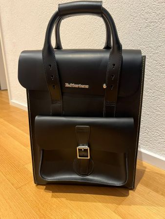 Dr. Martens Leder-Rucksack Schwarz – Top Zustand