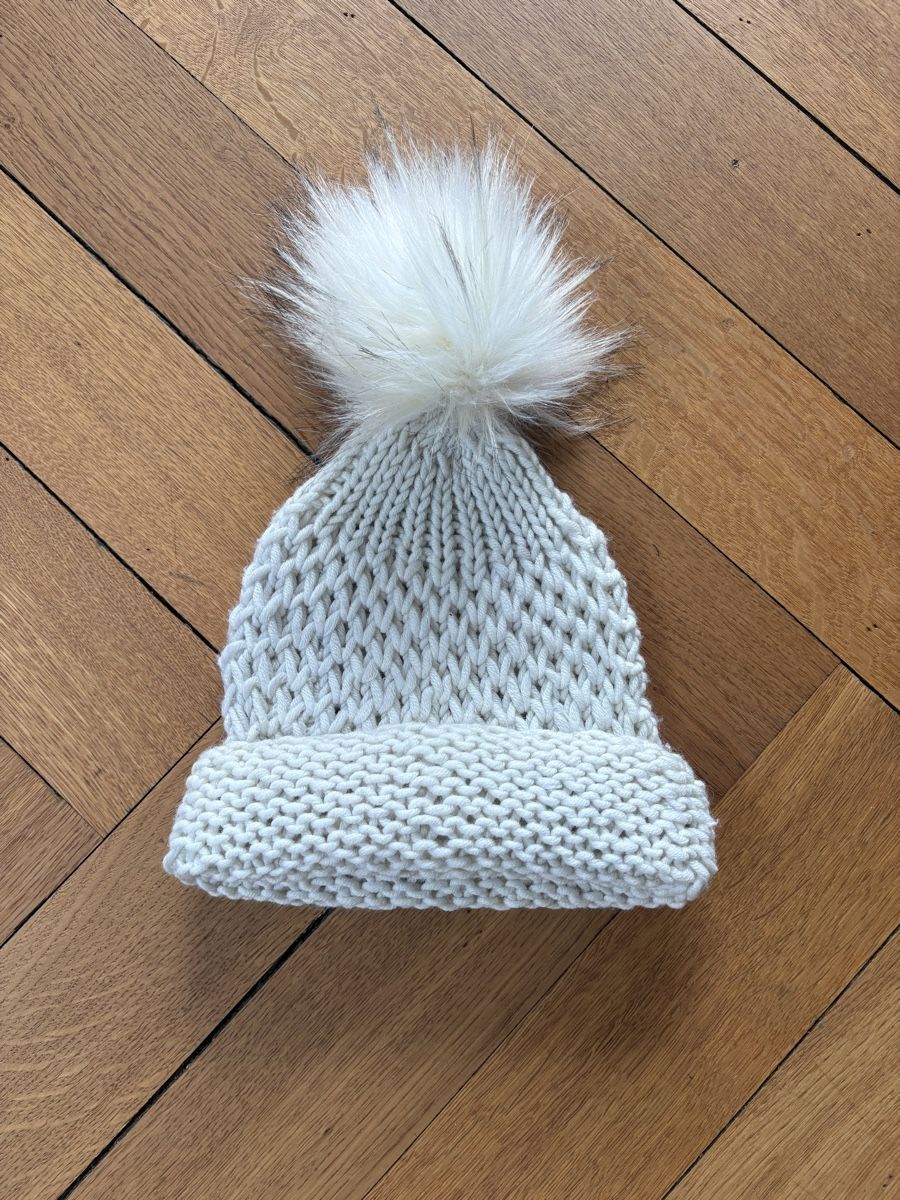 Hüte, Mützen & Caps: Strickmütze handmade aus Wolle – Gebraucht aus Zürich von triangular 1
