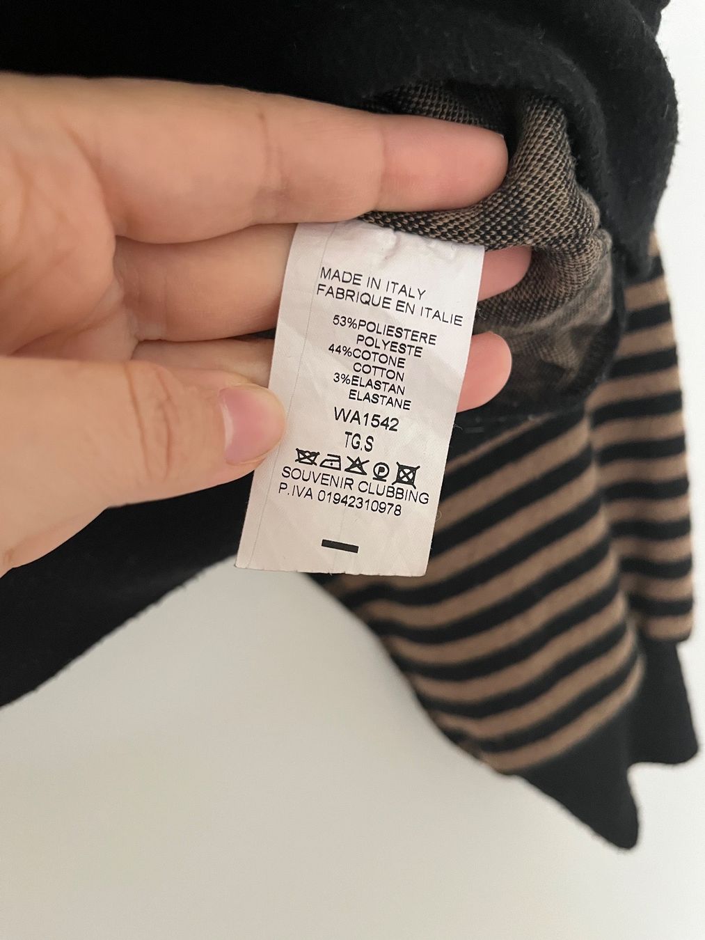 Maglioni & Felpe: Pullover Gr. S, schwarz/braun gestreift – Usato da Triesen venduto da atos87 2