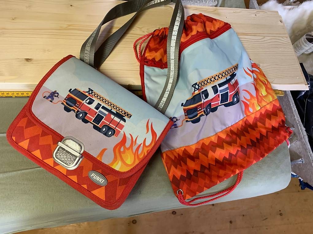 Funki Kindertaschen: Kindergartentasche + Turnbeutel Feuerwehr – Gebraucht aus Buochs von Sandrawy