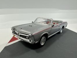 1966 Pontiac GTO Convertible 1:43, silber, NEWRAY