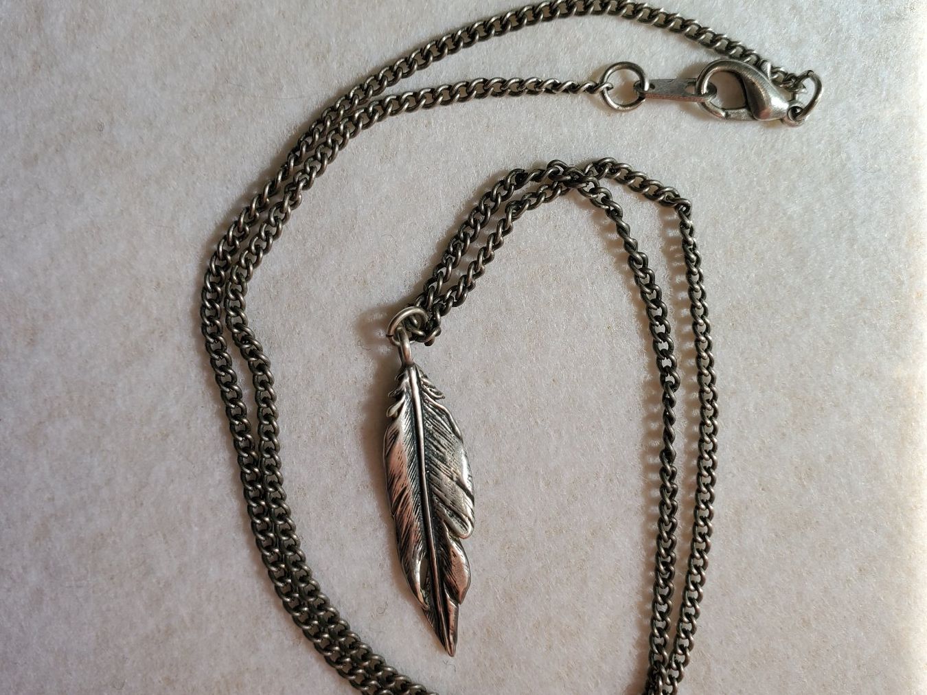 Pendentifs: Feder Halskette – D'occasion à Wil SG par froschbiss 1