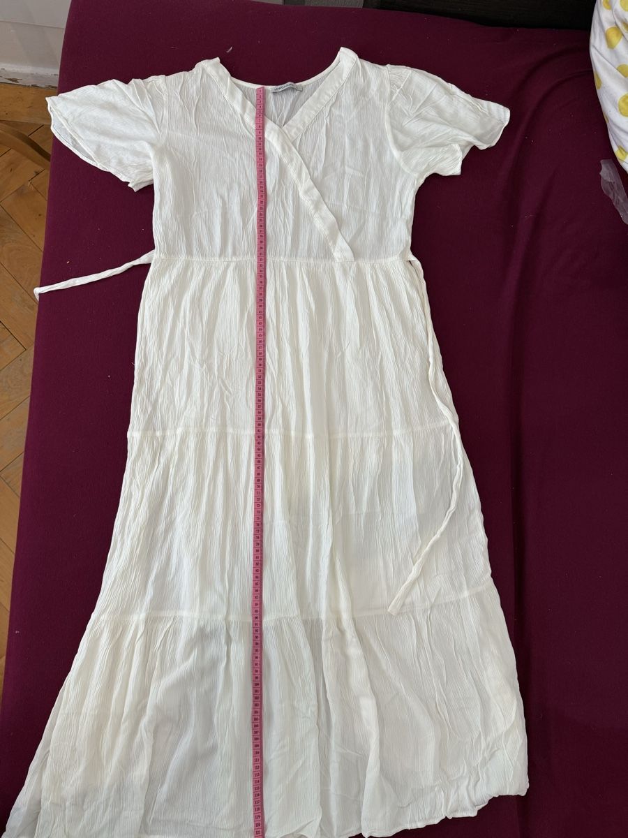 Kleider: Longue robe d’été blanche – Neu (gemäss Beschreibung) aus Le Locle von tchanatakoua 6