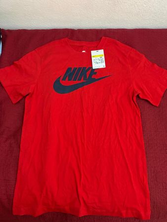 T-shirt Nike