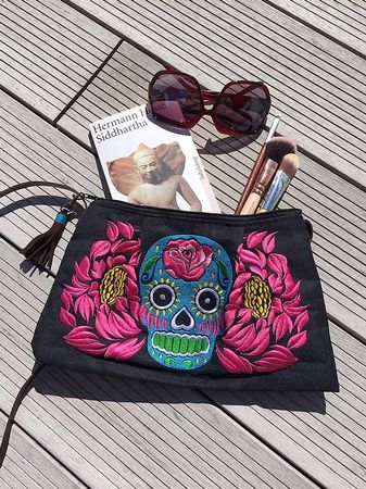 Neue Stylische Umhängetasche gestickt mit Totenkopf
