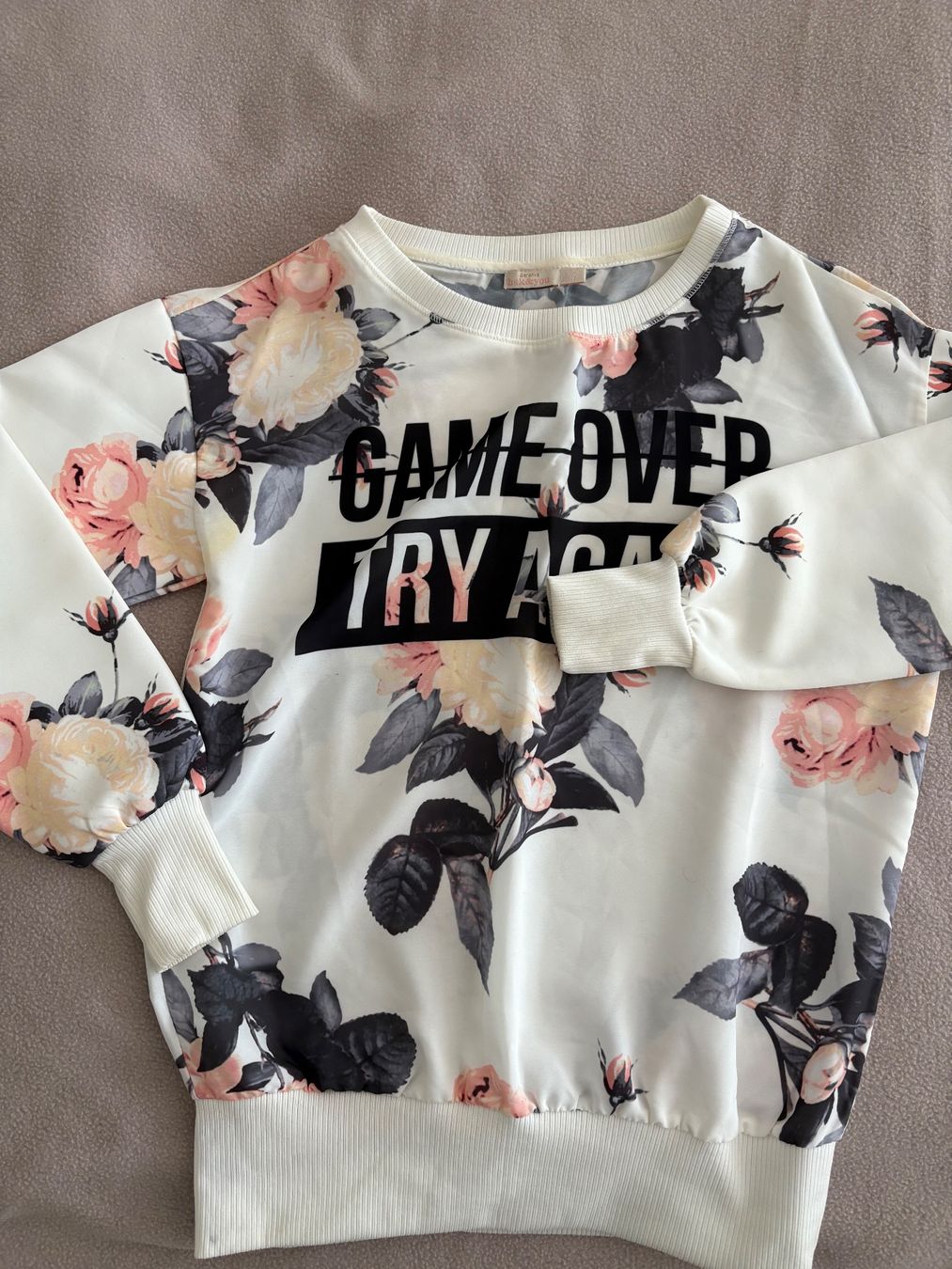 Bershka Maglioni & Felpe: Pull floral "Game Over" - Taille XS – Usato da Montreux venduto da m.mlkstn