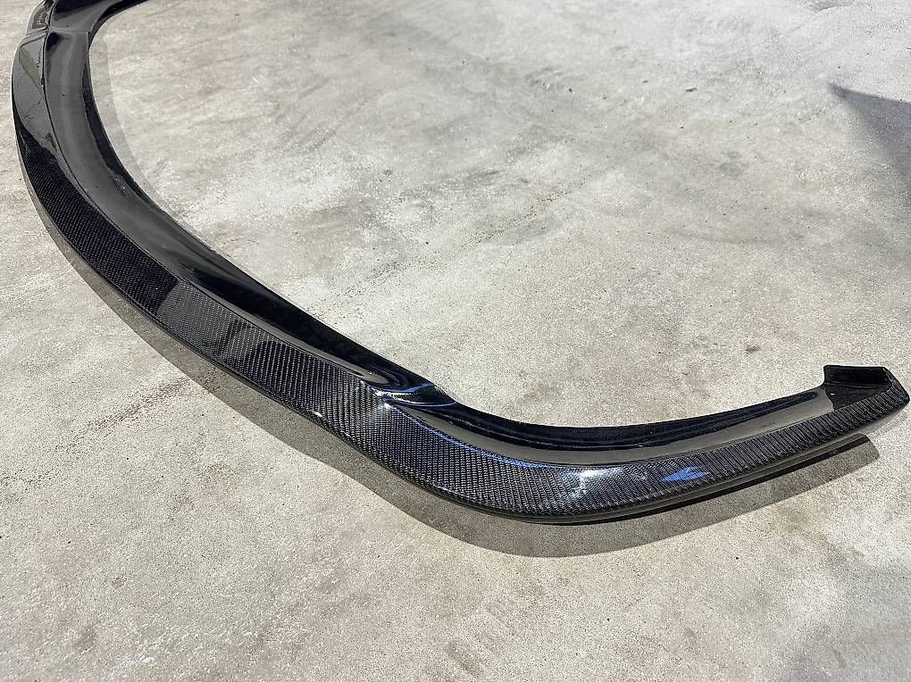 Tutti pezzi di ricambio auto: Mercedes SL 230 AMG Frontlippe und Diffusor – Usato da Kaltenbach venduto da Timi_69 1