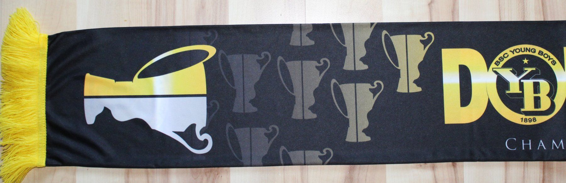 Foulard & Sciarpe: YB Fanschal (Double 2020) – Usato da Worblaufen venduto da Cookie23 2