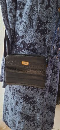 Petit sac noir en cuir Vintage