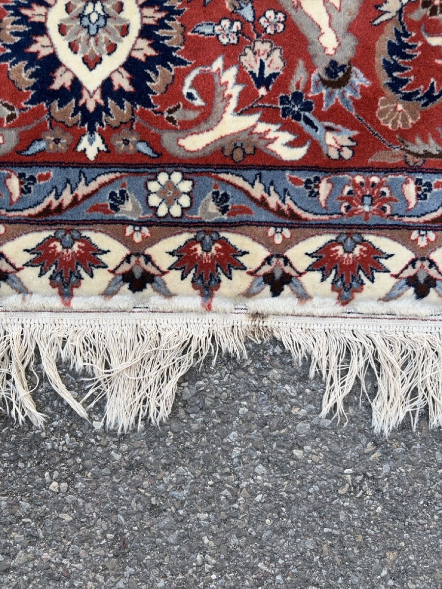 Tappeti: China İsfahan  – Usato da Wängi venduto da Tesimo 5