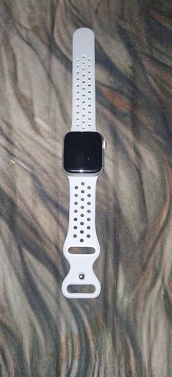 Smartwatch: Apple Watch 4 – Gebraucht aus Schötz von phi_t6ct 2
