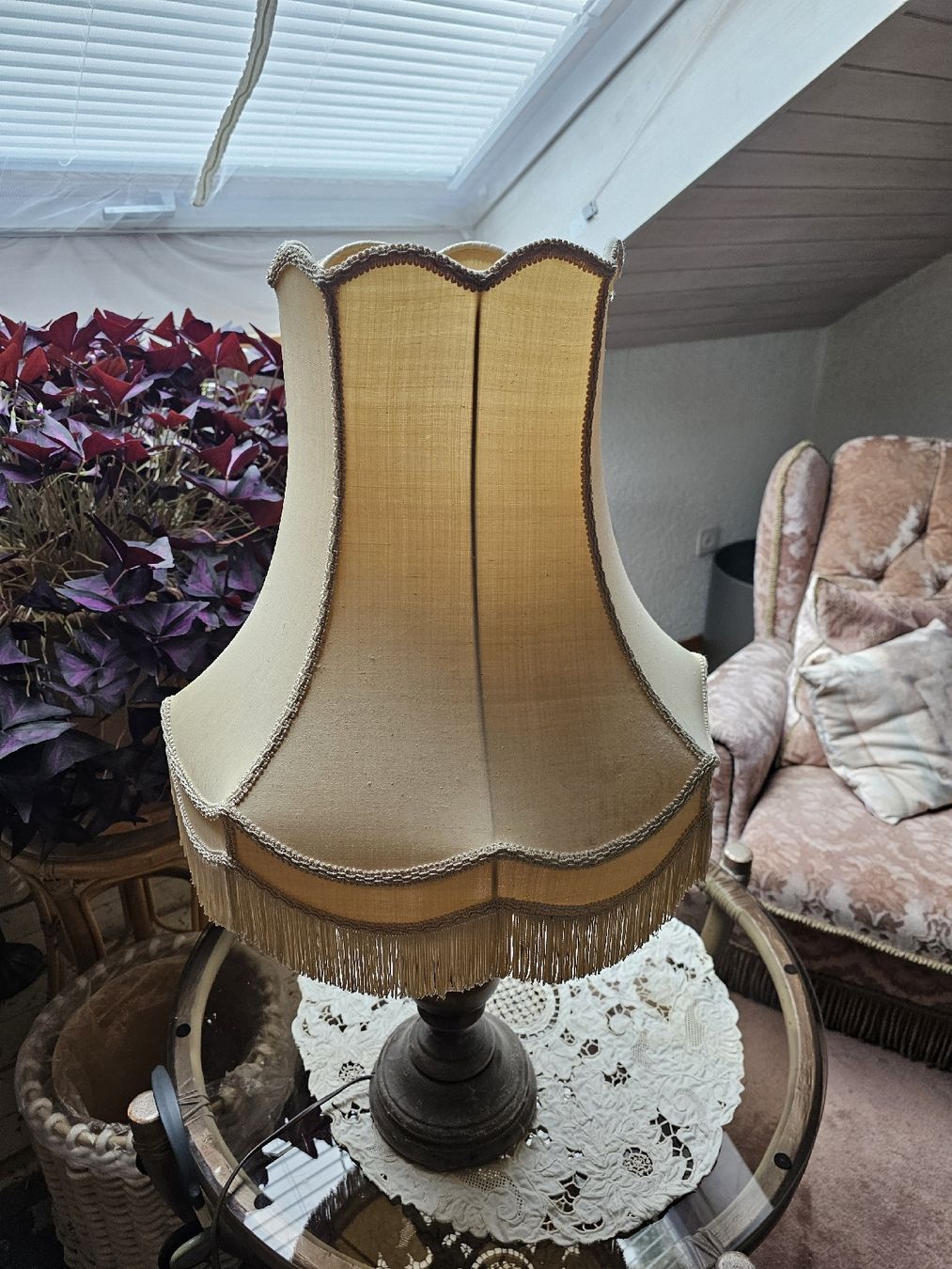 Lampen: Lampe mit drei kleine Risse  – Gebraucht aus Tägerwilen von rmaerk