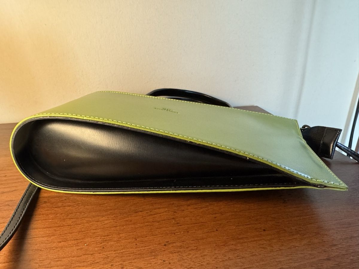Borse da donna: Olivgrüne Ledertasche – Nuovo (secondo la descrizione) da Balsthal venduto da Narulya 3
