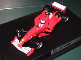 Ferrari F1-2000 R. Barrichello * Hot Wheels1:43