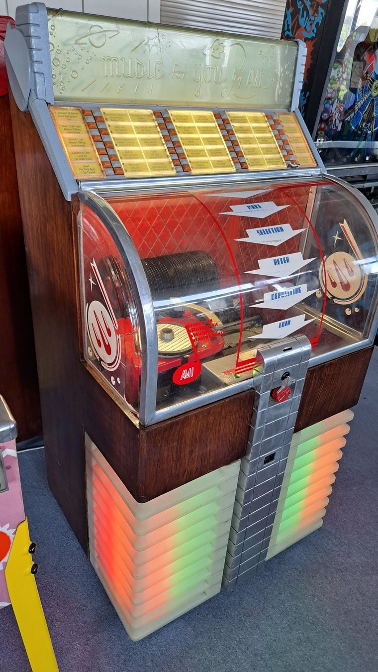 Jukebox: Musikbox Ami D40 - revidiert – Usato da Wil venduto da meinflipper
