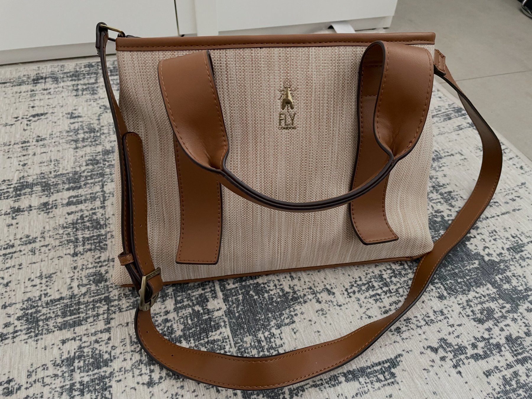 Borse da donna: Fly London - Beige Bag – Nuovo (secondo la descrizione) da Chiasso venduto da Er_Mon 2