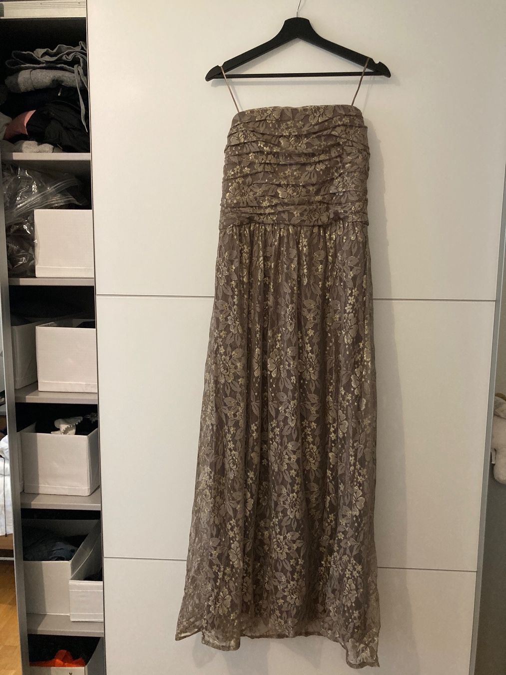 Vestiti: Superbe robe de soirée – Nuovo (secondo la descrizione) da Bremgarten b. Bern venduto da nathalie83