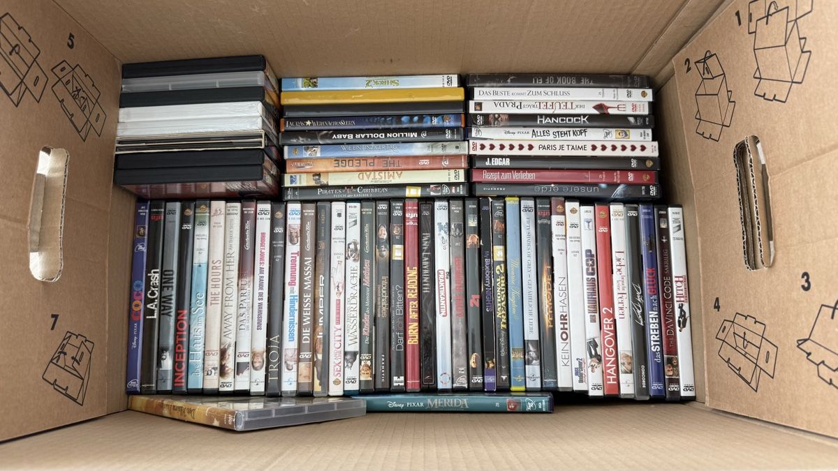 Alle DVDs: DVD-Sammlung abzugeben – Gebraucht aus Gerzensee von Alpenmassiv 3
