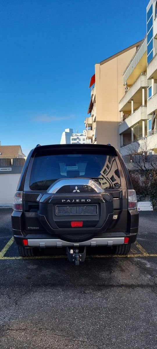 Mitsubishi Automobili: Mitsubishi Pajero V80 – Usato da Münchenstein venduto da JonnyR14 1