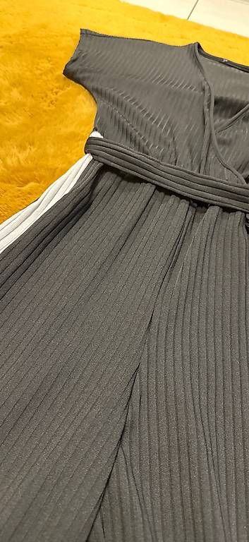 Jumpsuits: Jumpsuit XS – Gebraucht aus Rüthi (Rheintal) von ine_98z7 1