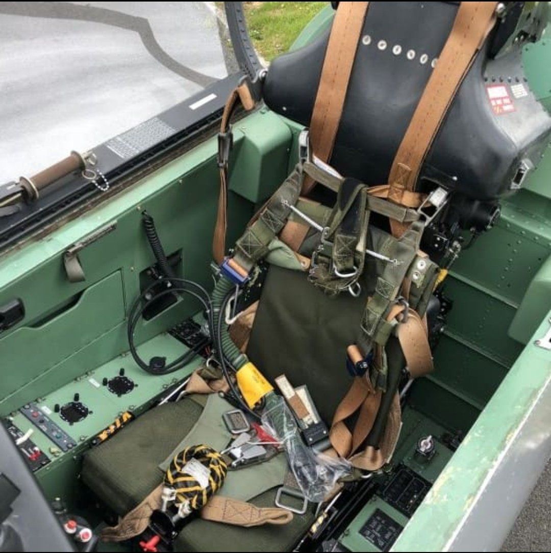 Autres pour métaux et serrurerie: Schleudersitzgurt MK11 aus einer Schweizer Pilatus PC9 – D'occasion à Düdingen par 7471 6