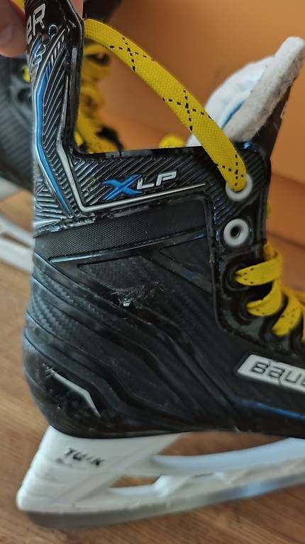 Pattini da ghiaccio: Bauer XLP Eishockey Schlittschuhe Gr 38 – Usato da Worb venduto da Meandyou0 1