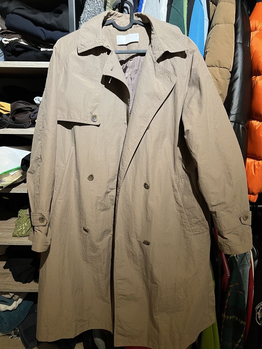 Cappotti: Jigott - Trench Coat – Usato da St. Gallen venduto da trxcy 5