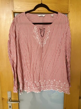 Baumwoll Bluse mit hübscher Stickerei von Tchibo Gr L 44 46