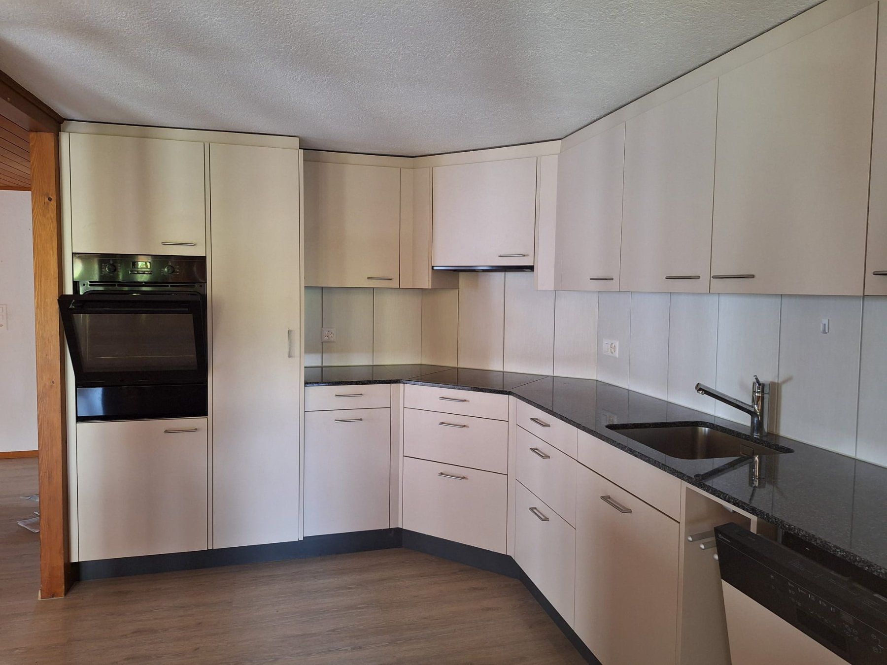 Cucine complete: Gebrauchte Küche zu verkaufen - TOP! – Usato da Blumenstein venduto da lostinspace85 6