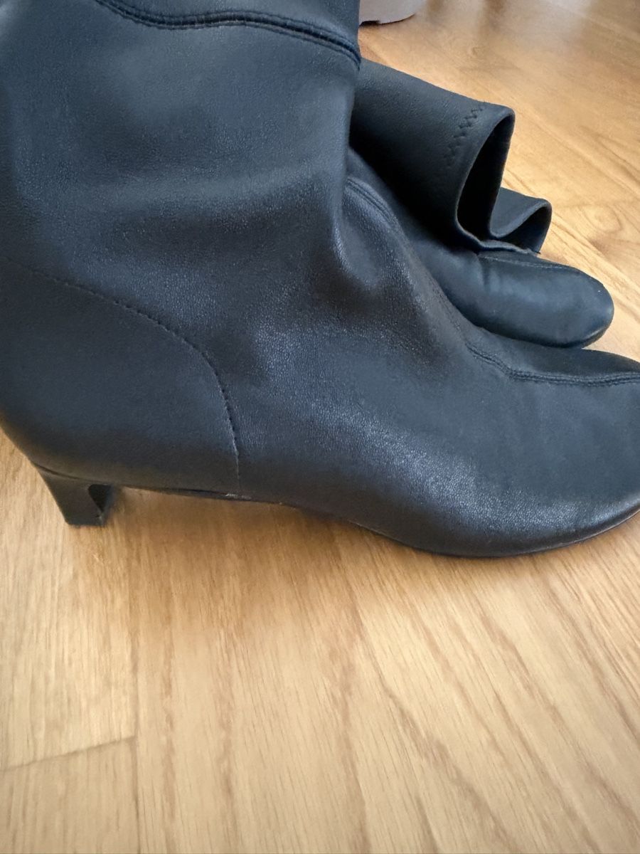 Massimo Dutti Damenschuhe: Massimo Dutti over the knee boots – Gebraucht aus Locarno von lucianboboc 1