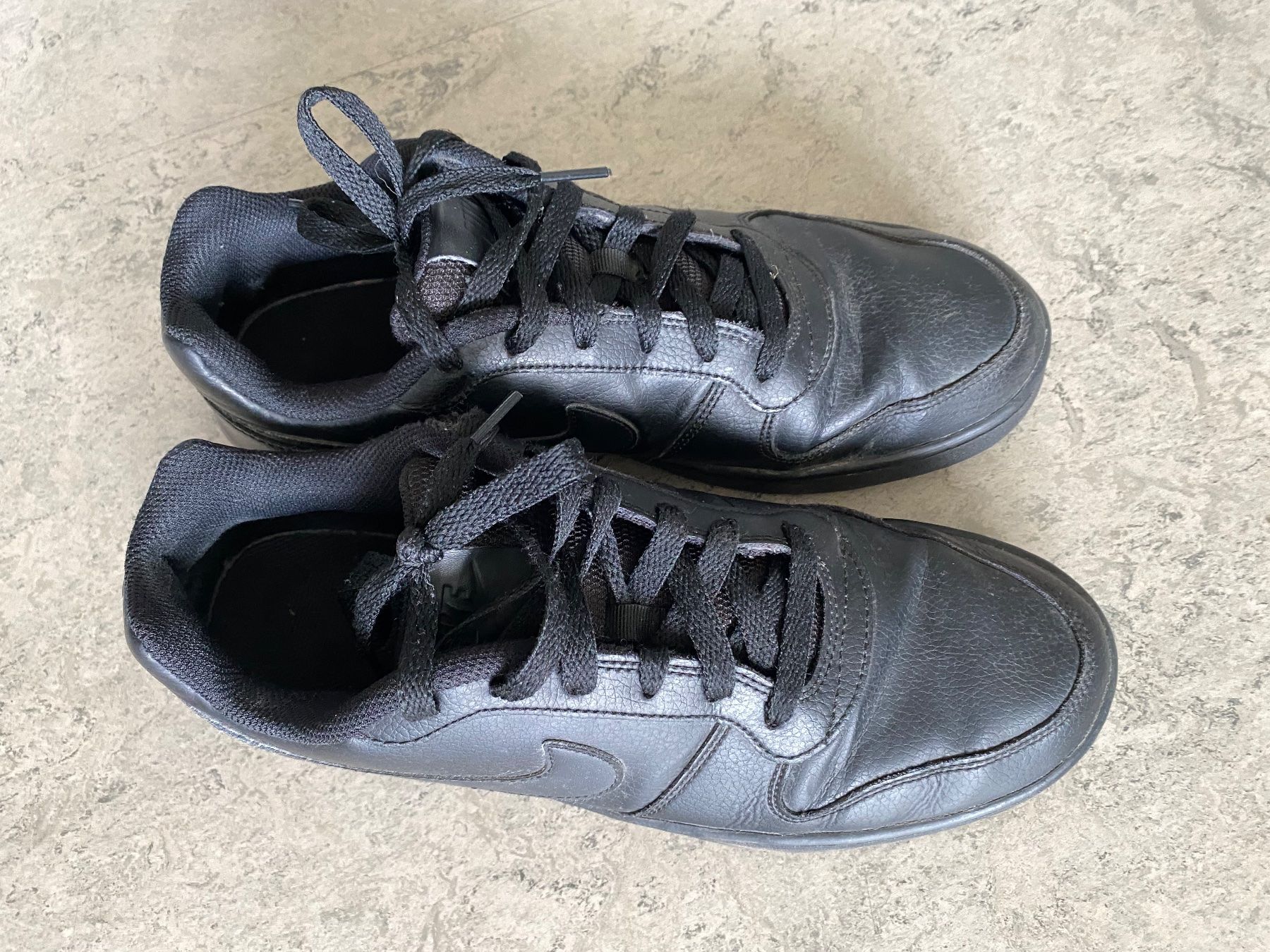 Nike Chaussures hommes: 43 Nike Schuhe schwarz – D'occasion à Zürich par Gamecards 1