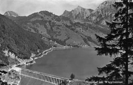 Innerthal mit wäggitalersee Damm