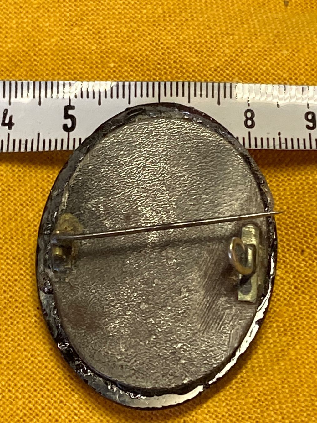 Spille & Fermagli: Cameo Gemme Brosche Bakelit – Usato da Bern venduto da Jwpm66 4