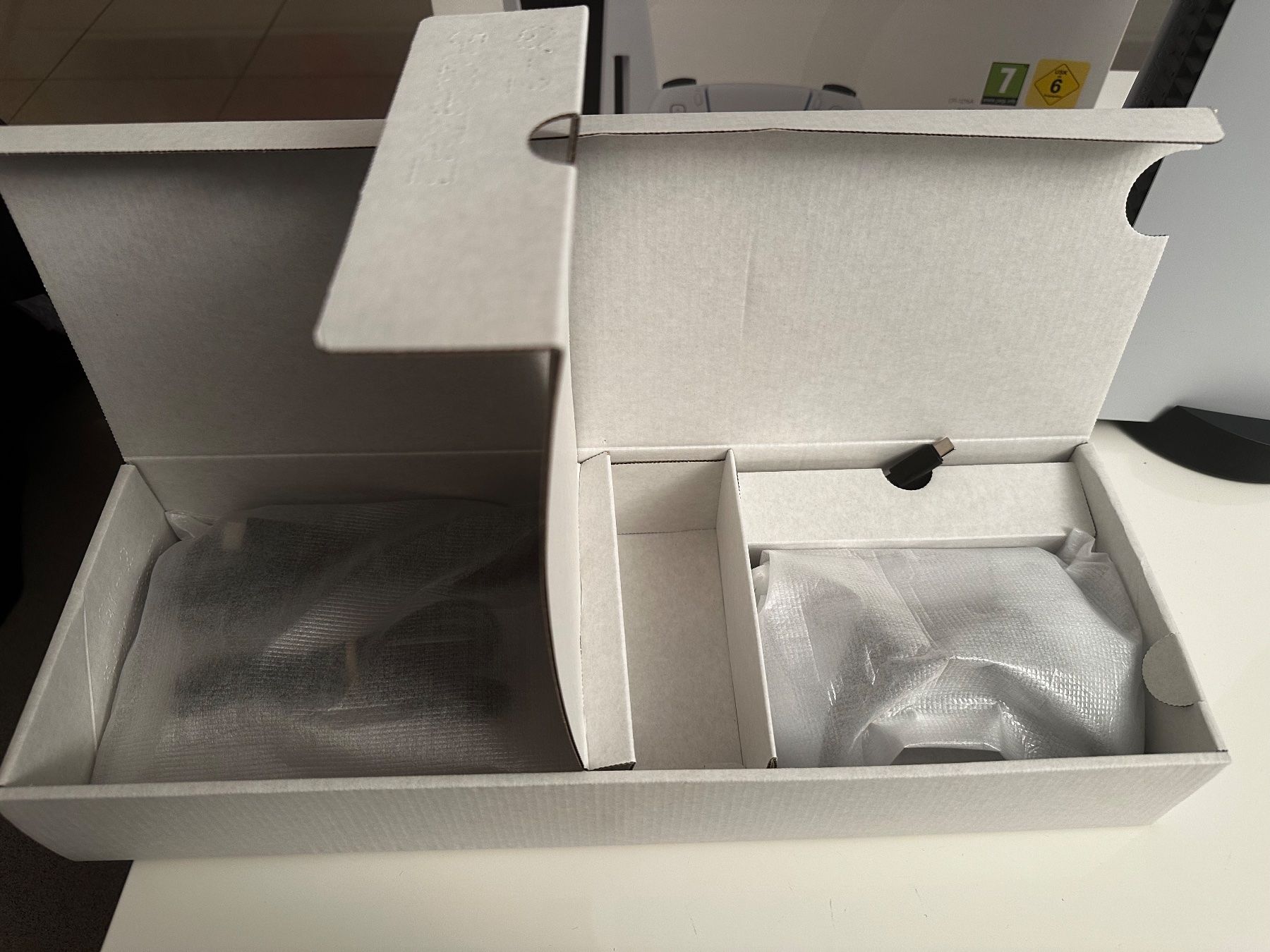 Sony Console: Playstation 5 console con lettore disco – Usato da Caslano venduto da spett68 6