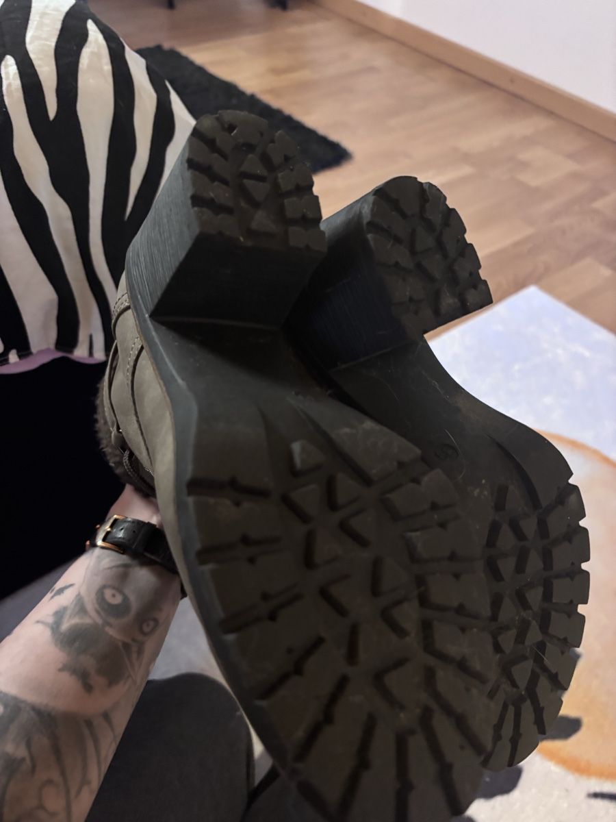 Scarpe da donna: Bottines à talon – Usato da Saxon venduto da Mel_b224 2