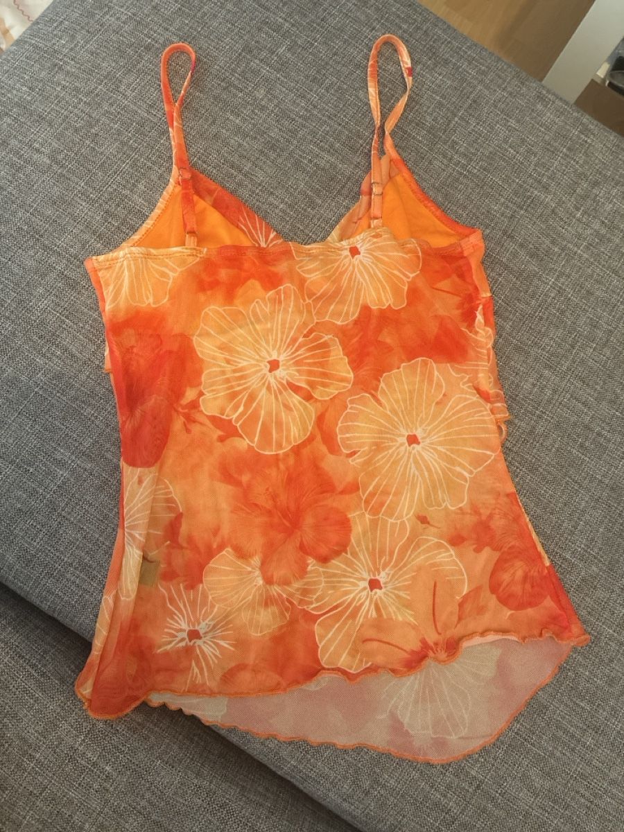 Tops: Top Flowers Size S – Neu (gemäss Beschreibung) aus Weiningen ZH von ene_s7xx 1