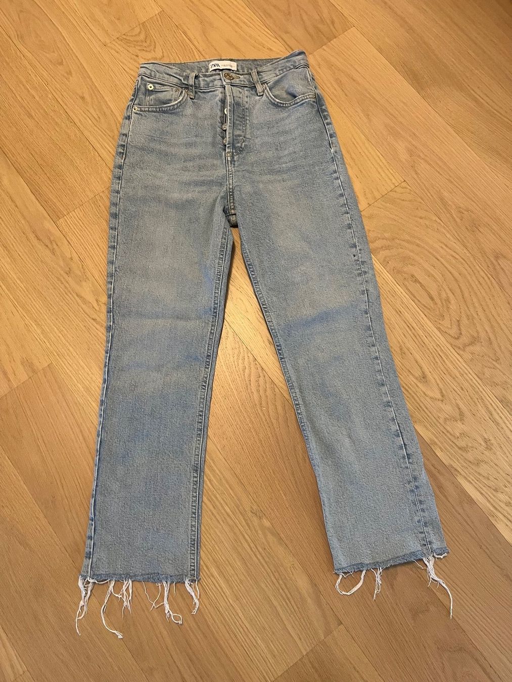 Zara Jeans: Zara Jeans, Grösse 36 – Usato da Bonstetten venduto da Savannah7