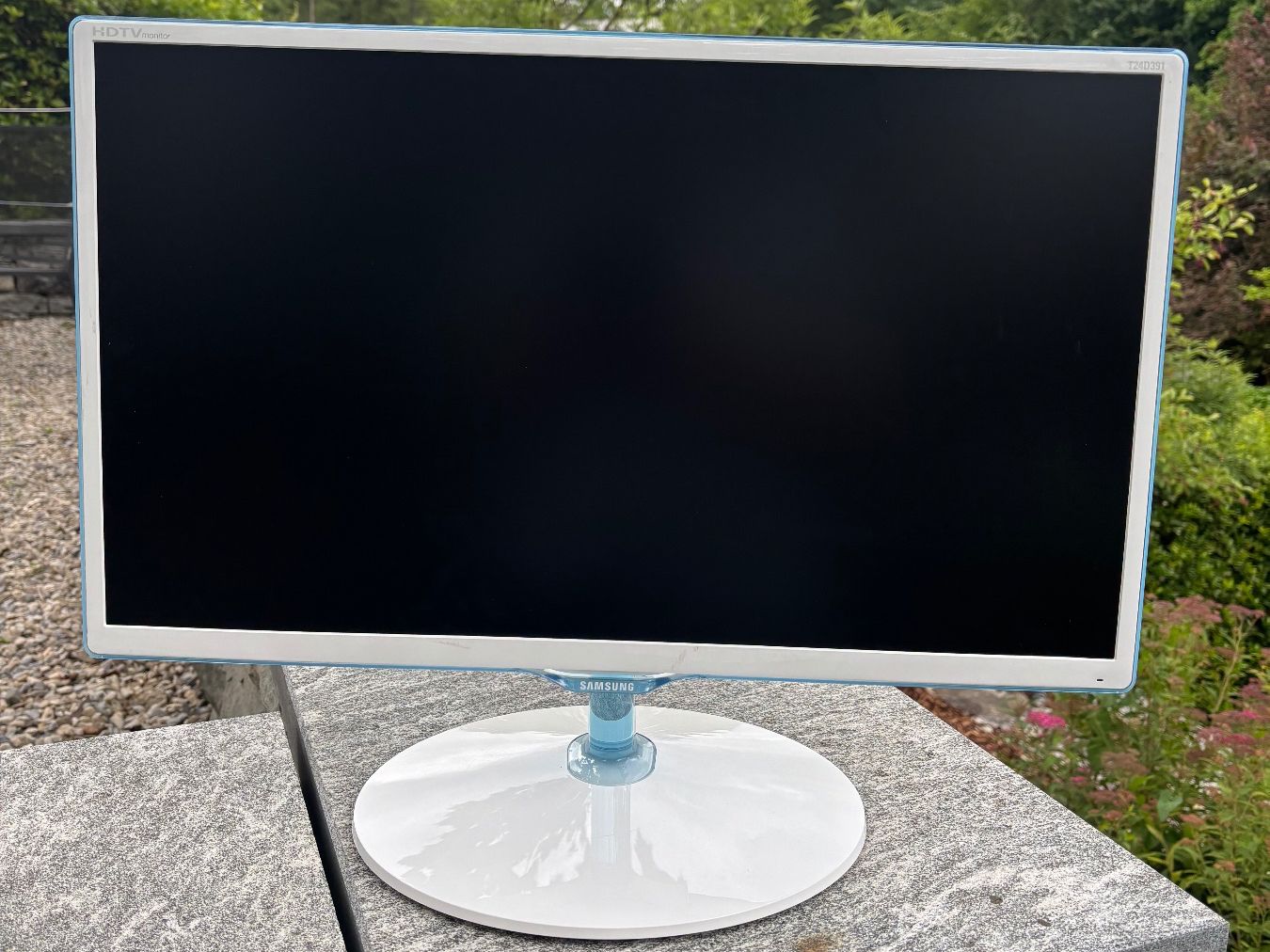 Samsung Televisori: Fernseher – Usato da Uetikon am See venduto da walterneuhaus