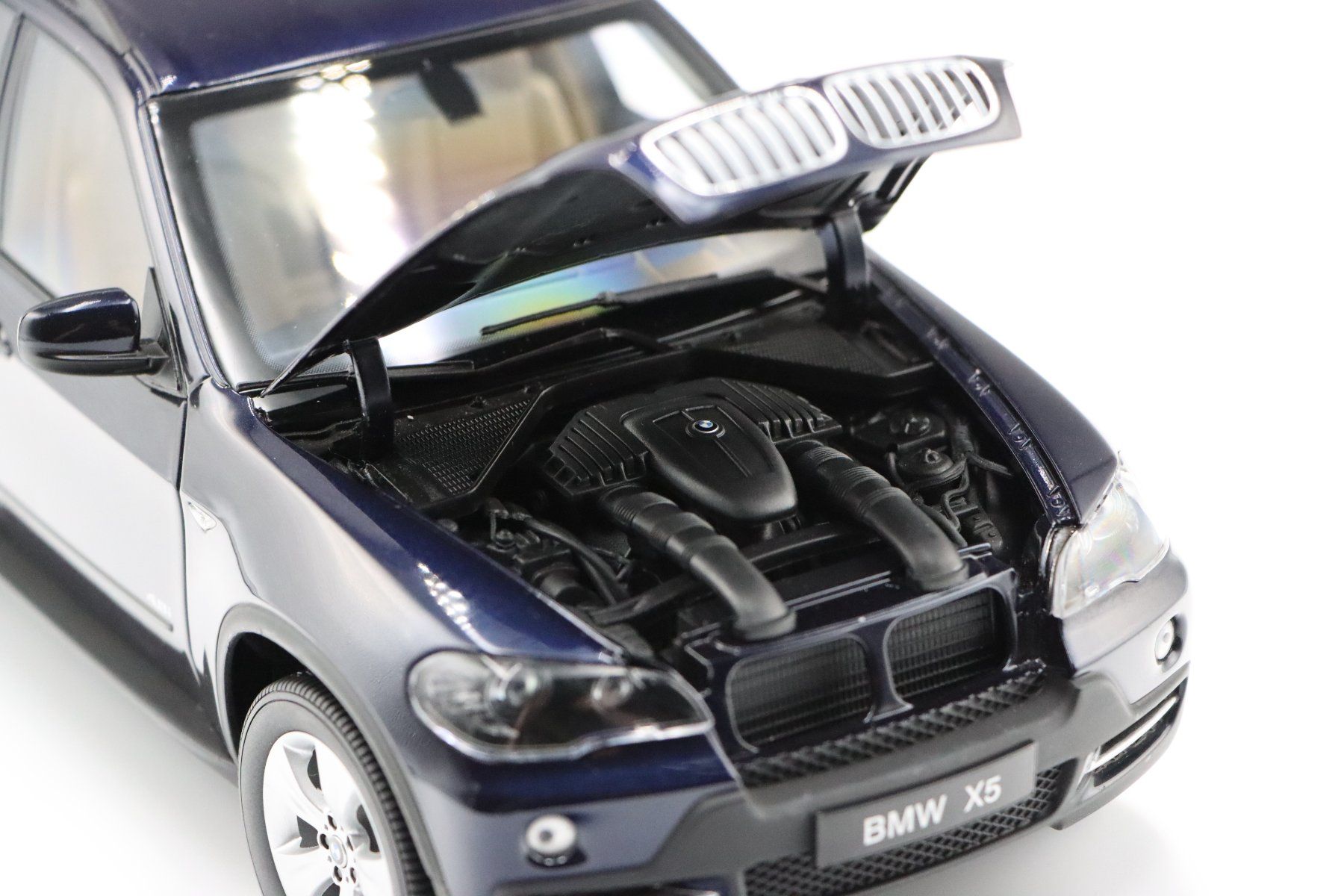 BMW Modellautos: BMW X5 4.8i 2007 1:18 Kyosho – Neu und originalverpackt aus Bühl b.Aarberg von modelldiecast 9
