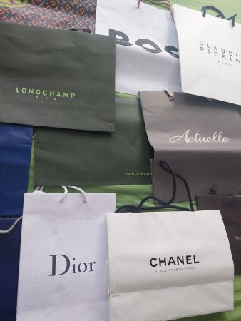 70 sac en papier et tissu de marque LV Prada Dior different