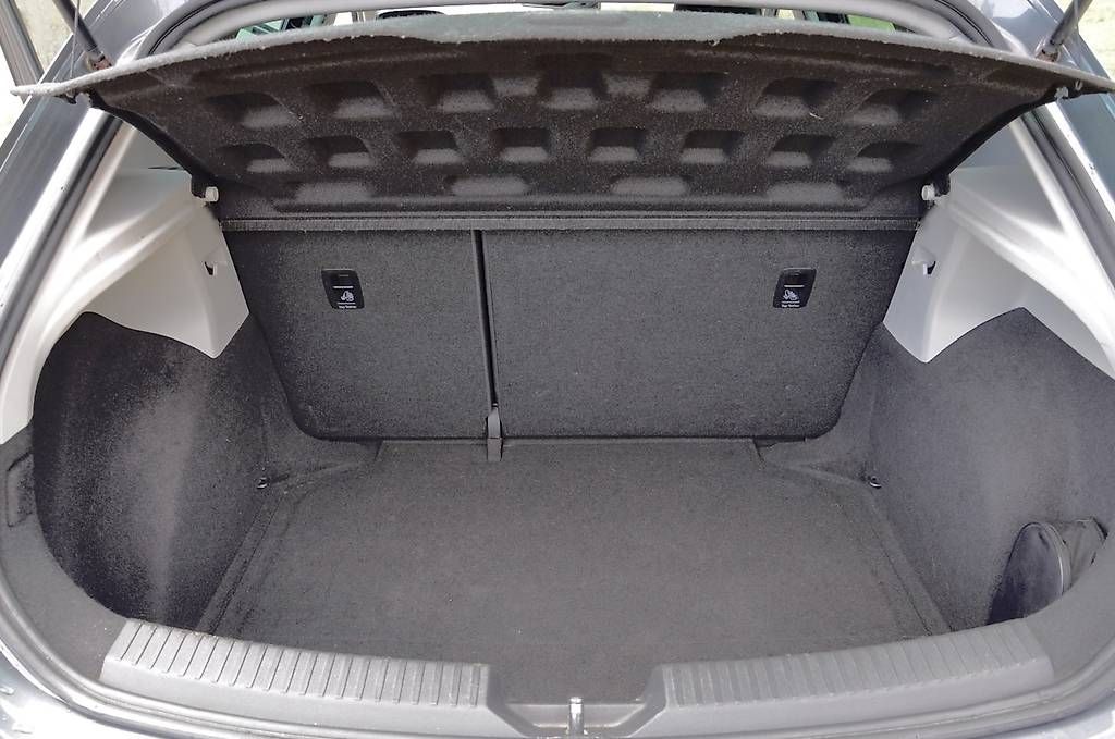 Autos: Seat Leon gris 1.4 150cv – D'occasion à Vallorbe par yannickrey 4