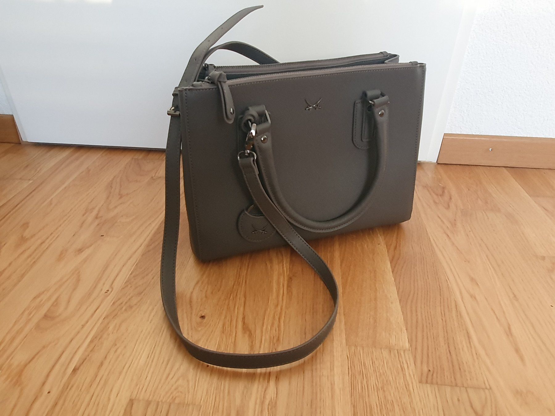 Borse da donna: Sansibar Tasche **grau – Usato da Frick venduto da Baghira84 4