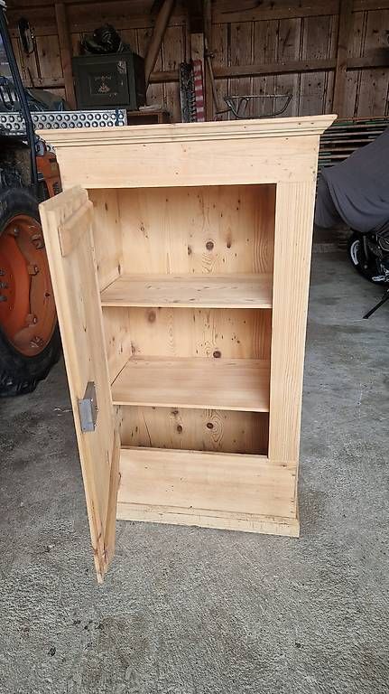 Armadi: Schrank Tanne  – Usato da Biglen venduto da adrian017 3