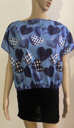 Mini Kleid  blau mit Herz Muster Grösse M Neu